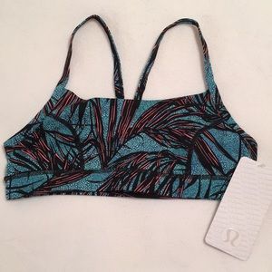 Lululemon Rise and Run bra NWT